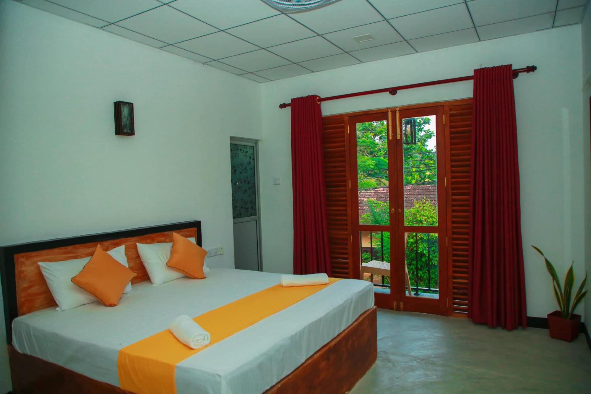 Samee Dream Guest Hotel Midigama Luaran gambar
