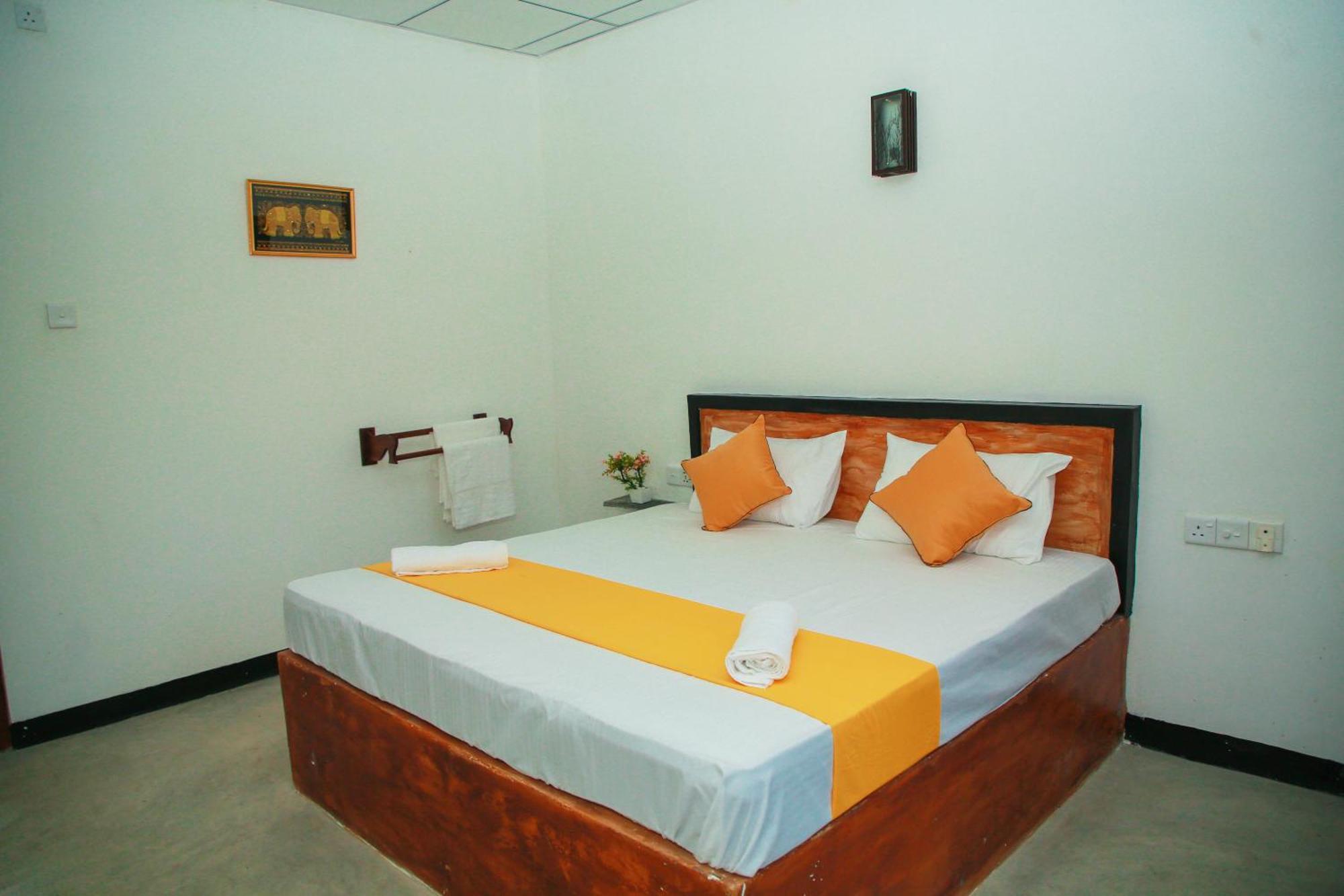 Samee Dream Guest Hotel Midigama Luaran gambar